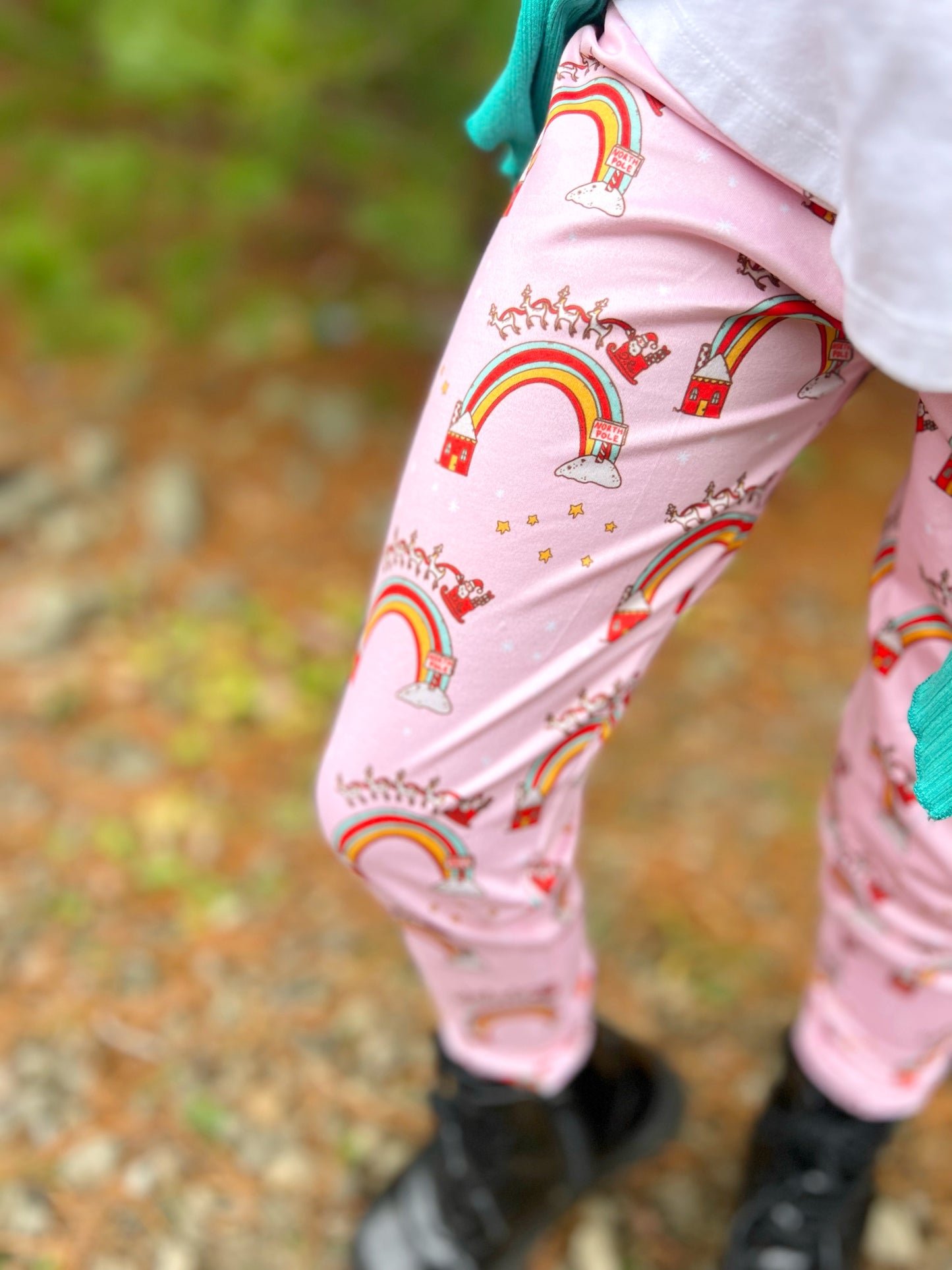 Santa Rainbow leggings